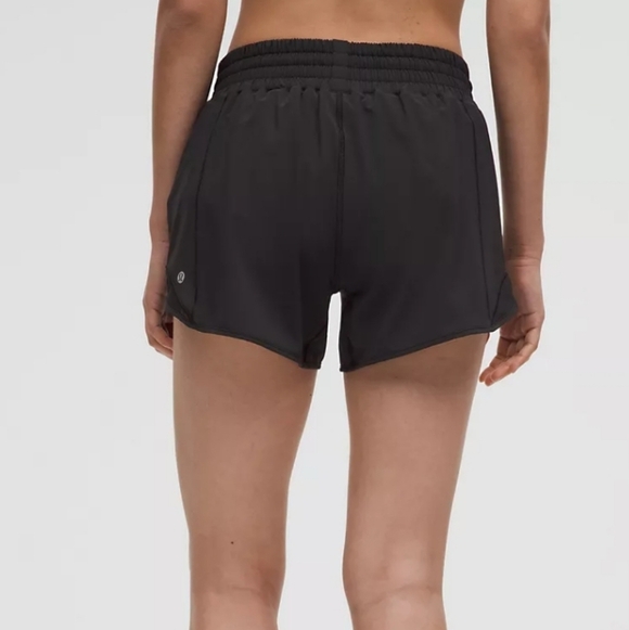 🖤 Lululemon Hotty Hot High-Rise Lined Shorts | Black | Med - Picture 9 of 9